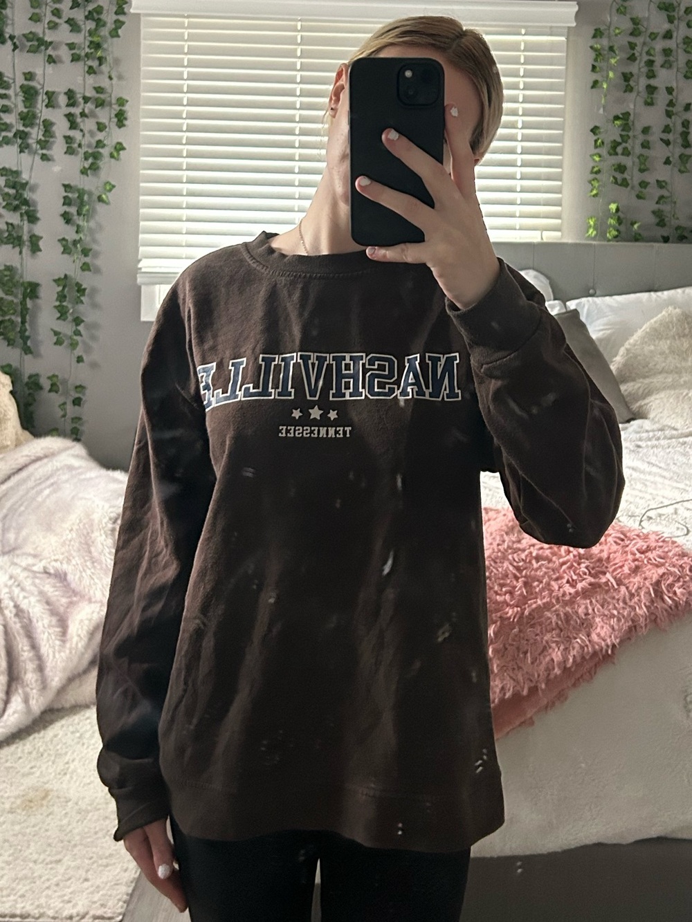 Nashville Tennessee Graphic Tee - Brown with Blue & White Print